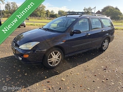 Ford Focus Wagon - 1.6-16V Cool Edition
