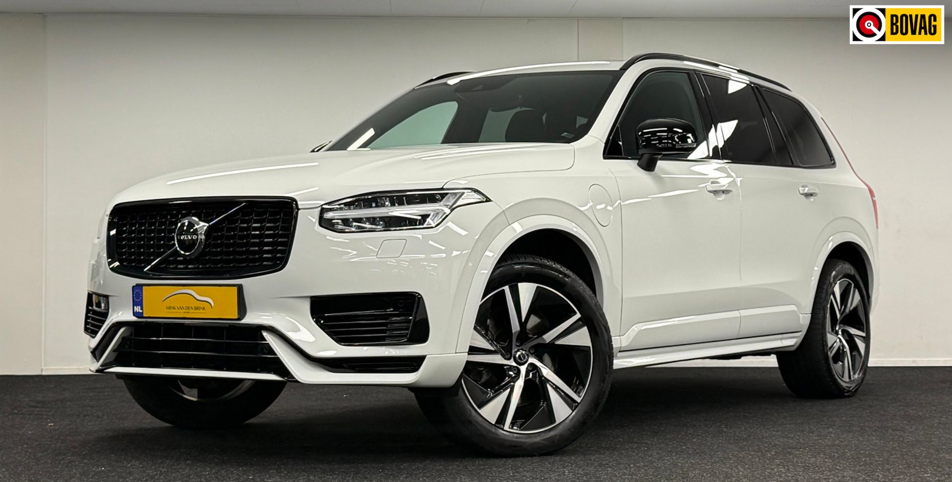 Volvo XC90 - 2.0 T8 Recharge AWD Plus Dark 455PK*Trekhaak*7Pers*20''*LongRange* - AutoWereld.nl