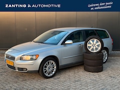 Volvo V50 - 2.4i 170 PK Momentum | AUTOMAAT | Origineel NL | Zomer + Winterset | Xenon | NAP