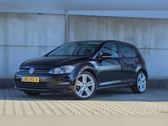 Volkswagen Golf - 1.0 TSI Connected Series - automaat - camera - cruise - navigatie