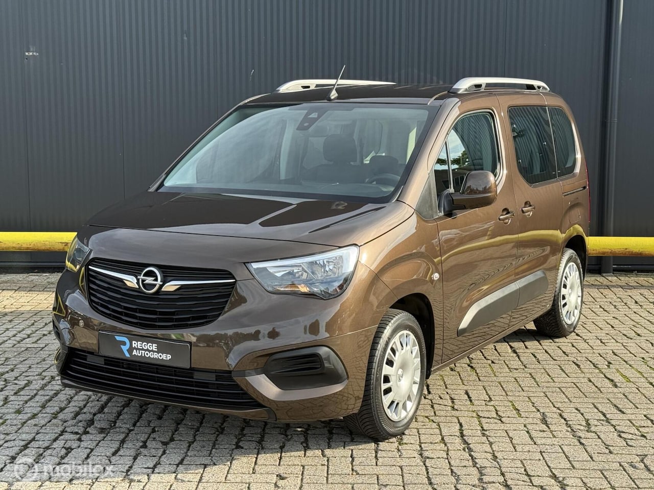 Opel Combo Life - 1.2 Turbo L1H1 Edition 1.2 Turbo L1H1 Edition - AutoWereld.nl