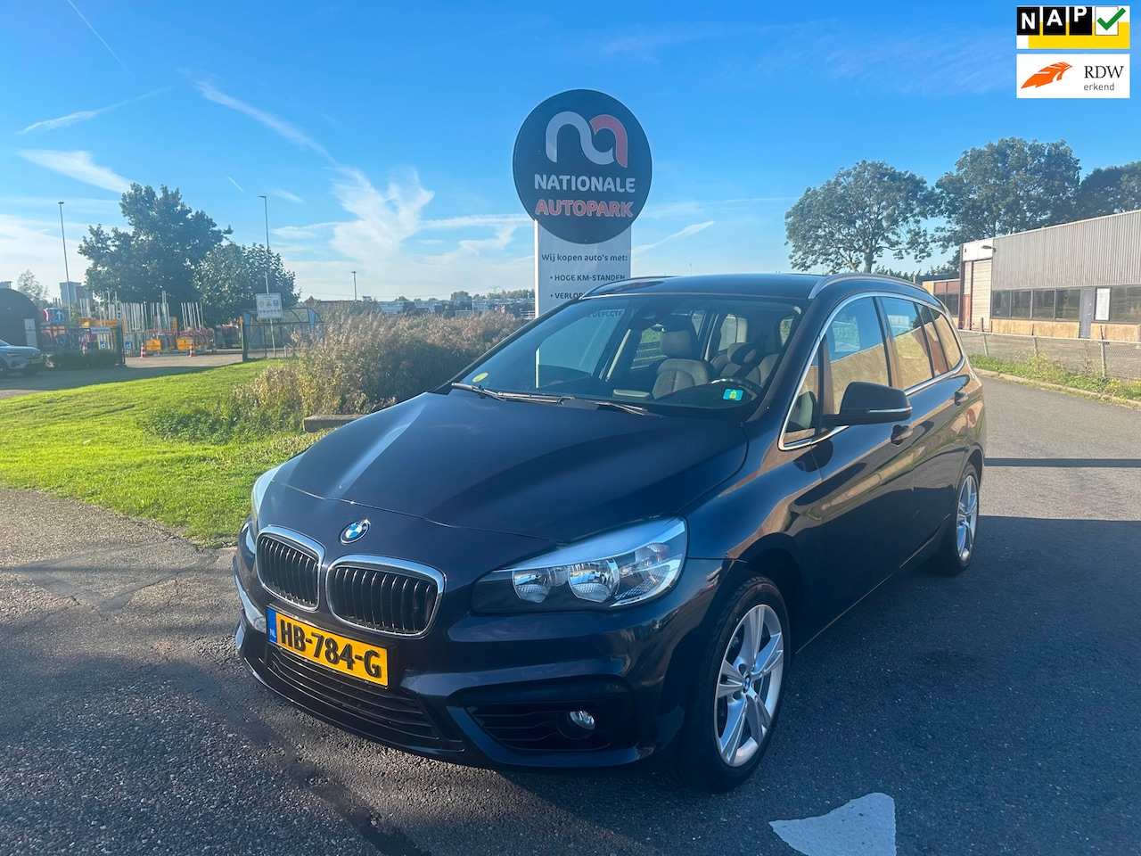 BMW 2-serie Gran Tourer - | 2015 | 214d 7 persoons | Handgeschakeld | NAP | APK 09-2027 - AutoWereld.nl