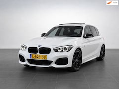 BMW 1-serie - M135i AUTOMAAT | M-SPORT | SCHUIF-/KANTELDAK | NAVI PROFESSIONAL | KEYLESS ENTRY | MEMORY