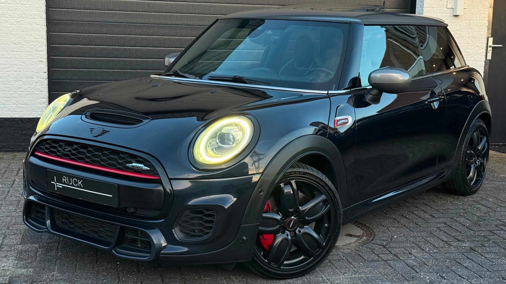 MINI 3-Deurs - 2.0 John Cooper Works Chili | Pano | H/K | Driving Assist | Camera | Dealer OH | - AutoWereld.nl