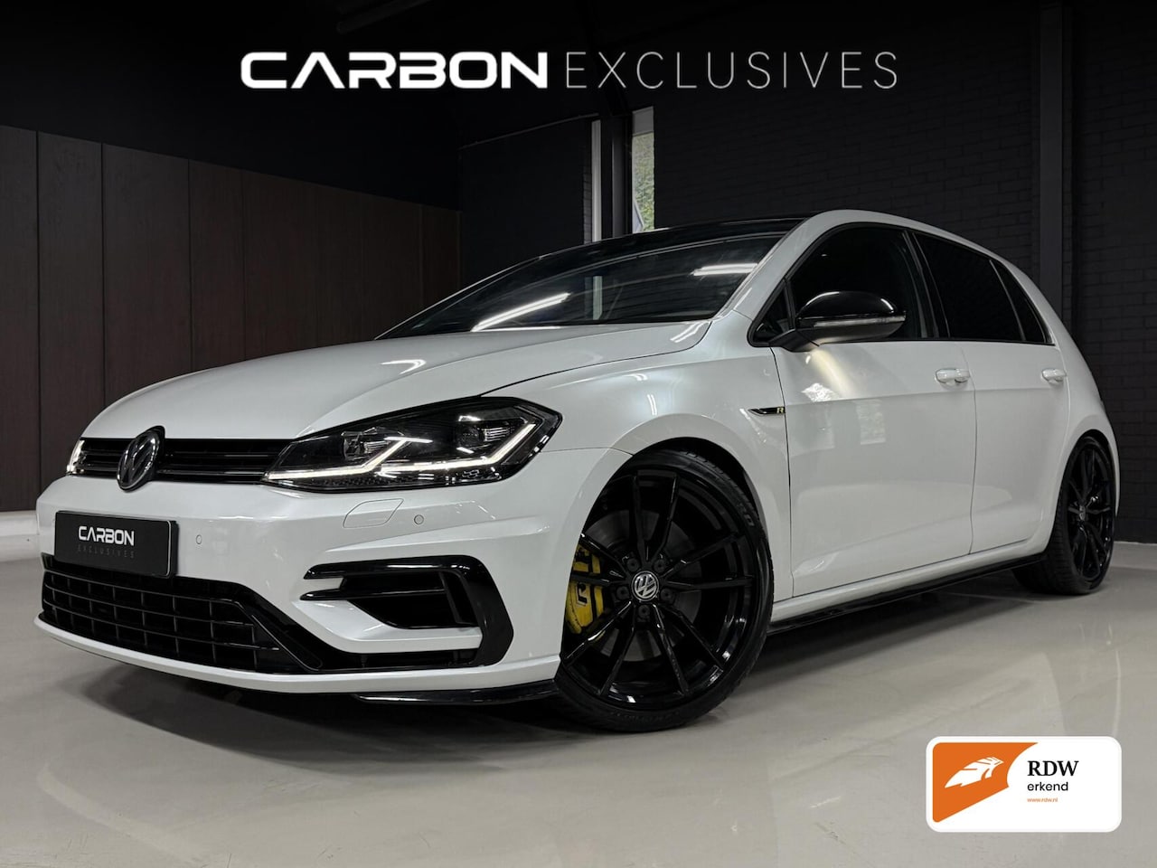 Volkswagen Golf - 2.0 TSI 4Motion R|Pano|Dyn|DCC|420PK|Maxton - AutoWereld.nl