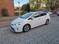 Toyota Prius - 1.8 Plug-in Hybrid Executive Business Snow White