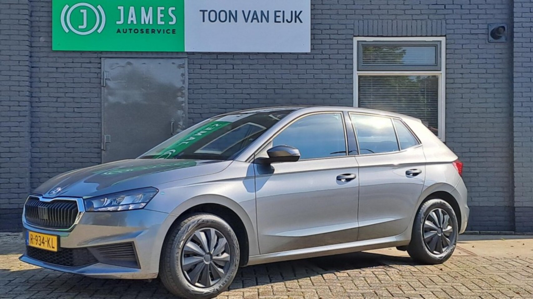 Skoda Fabia - Ambition 95Pk Tsi Panoramadak-Navigatie-Parkeersnsoren achter - AutoWereld.nl