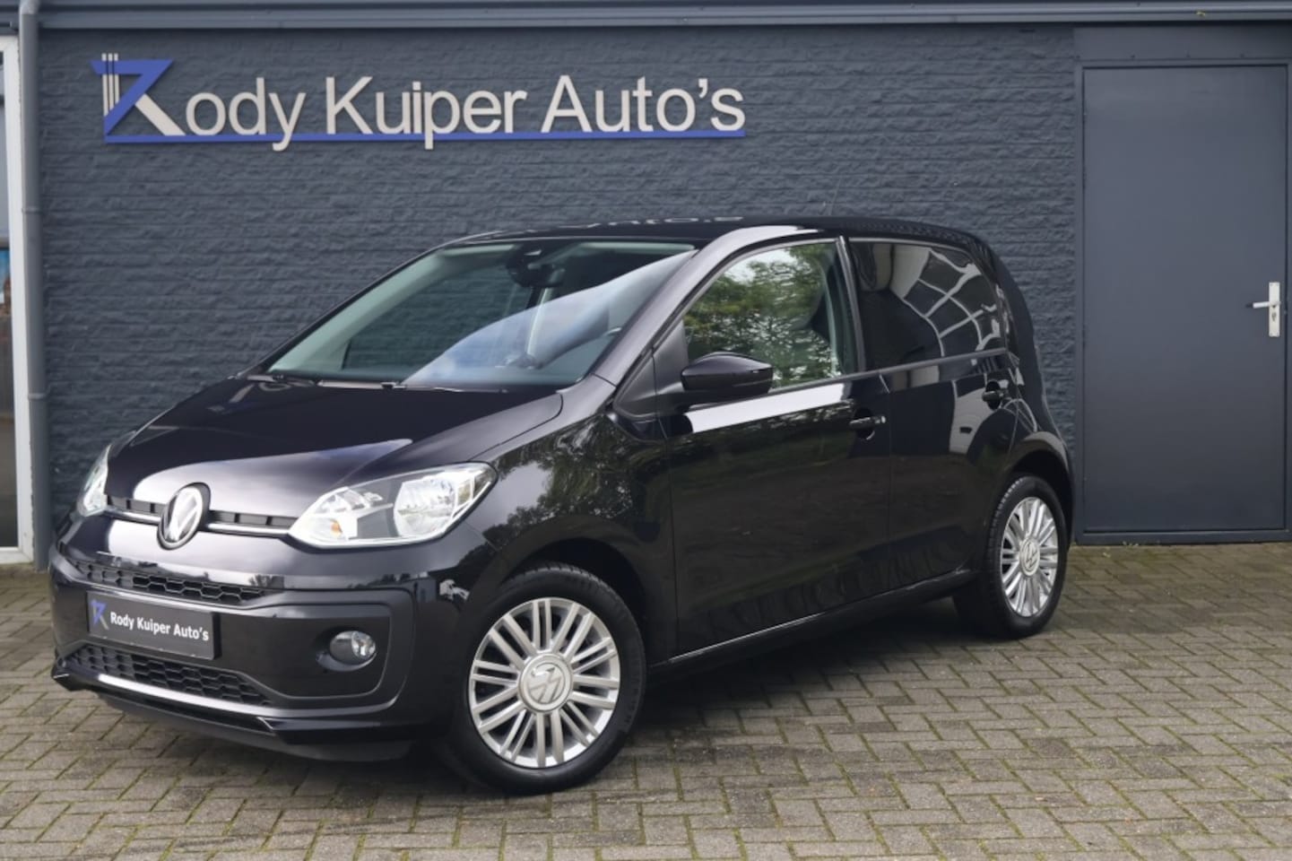 Volkswagen Up! - 1.0 Bluemotion (65pk) Camera/Cruise/PDC/Clima/15 inch/Stoelverwarming/Vol opties! - AutoWereld.nl