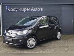 Volkswagen Up! - 1.0 Bluemotion (65pk) Camera/Cruise/PDC/Clima/15 inch/Stoelverwarming/Vol opties