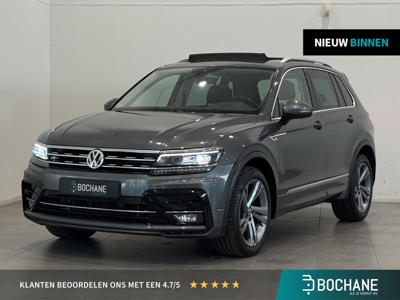 Volkswagen Tiguan - 2.0 TSI 4Motion Highline | Panoramadak | Trekhaak | Head-up-display | Elektrische achterkl - AutoWereld.nl