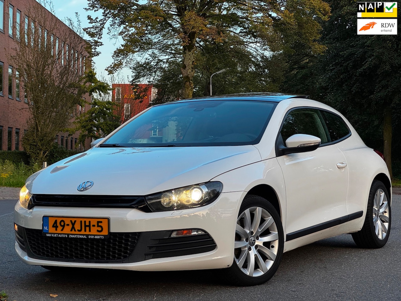Volkswagen Scirocco - 1.4 TSI Highline Plus|MOTORREVISIE|TOPONDERHOUDEN|GEEN OLIE VEBRUIK - AutoWereld.nl
