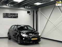 Kia Rio - 100PK ComfortPlusLine Navigator CarPlay/CruiseC/PDC/Camera/Nav/Elektrisch-pakket/Armsteun/