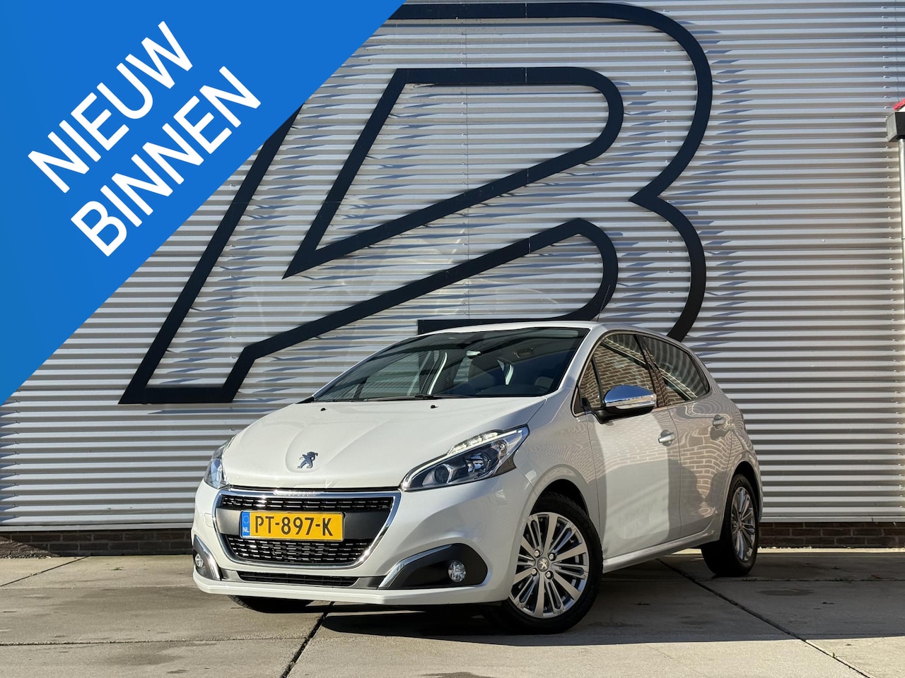 Peugeot 208 - 1.6 BlueHDi Blue Lease Executive 2e Eigenaar|Navi|Carplay|Clima|Cruise|PDC|N.A.P|Nieuwe AP - AutoWereld.nl