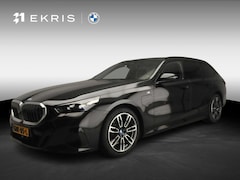BMW 5-serie Touring - 530e | M-Sportpakket | LED | Navigatie | SOH 99% | Active cruise | Trekhaak | Stoelverwarm
