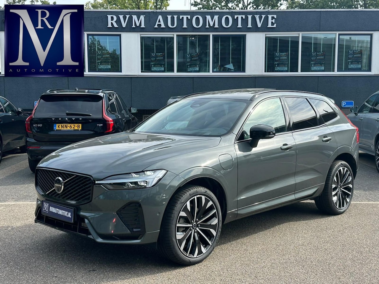 Volvo XC60 - 2.0 T8 AWD Plug-in hybrid Ultra Dark FABR. garantie t/m 02-2028 | MEGA VOL! | LUCHTVERING - AutoWereld.nl