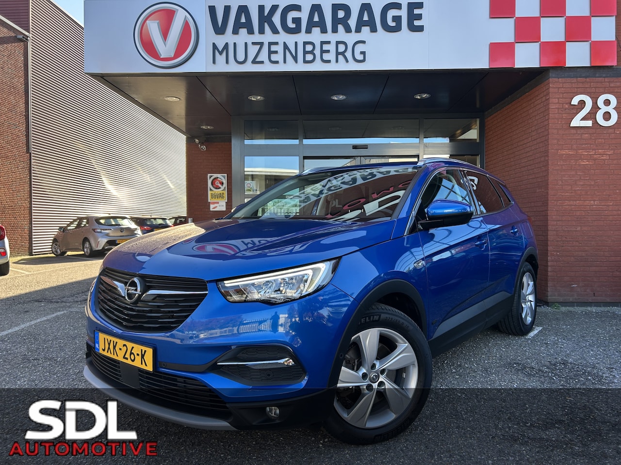 Opel Grandland X - 1.6 Turbo Hybrid Business Elegance // NAVI // CLIMA // CRUISE // ELEK. ACHTERKLEP // - AutoWereld.nl