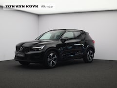 Volvo XC40 - 2.0 B4 Plus Dark / Trekhaak / Pan. dak / Harman Kardon / 360 camera / Nubuck / Stoel-stuur