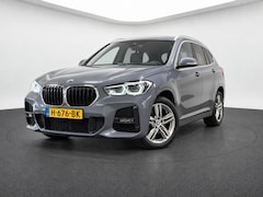 BMW X1 - SDrive18i Executive Edition (M-SPORT, LED, HUD, CAMERA, TREKHAAK)