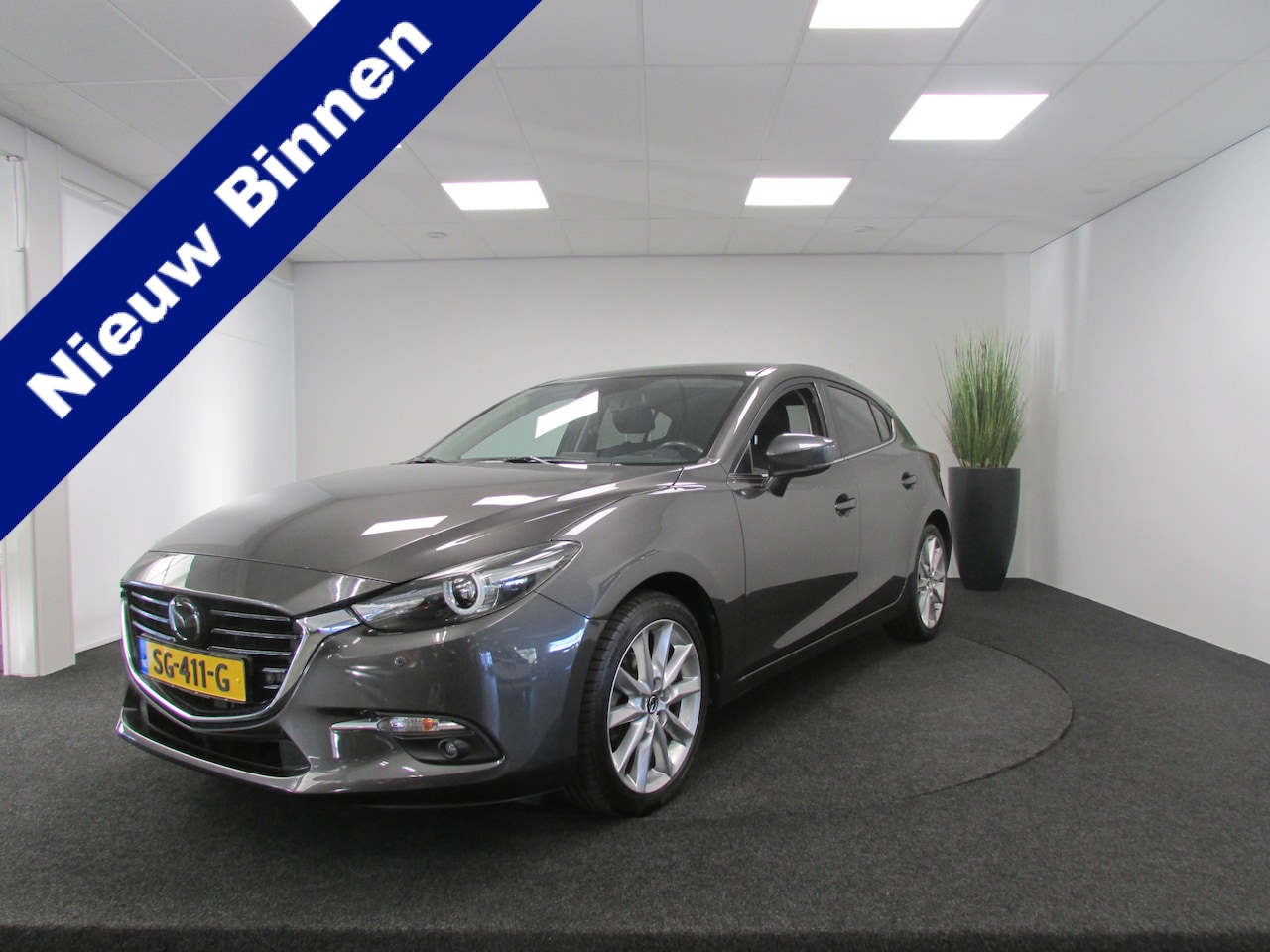 Mazda 3 - 2.0 SkyActiv-G 120 GT-M I NL-Auto I Unieke km-stand I Dealer onderhouden I Luxe I Stoel- e - AutoWereld.nl