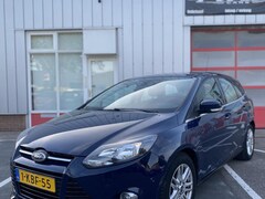 Ford Focus Wagon - 1.0 EcoBoost 125pk Titanium 5-drs | Origineel NL | Distributieriem vervangen | Navi | Trek