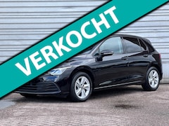 Volkswagen Golf - 1.0 eTSI Life|Stoelverwarming|ACC|Navigatie
