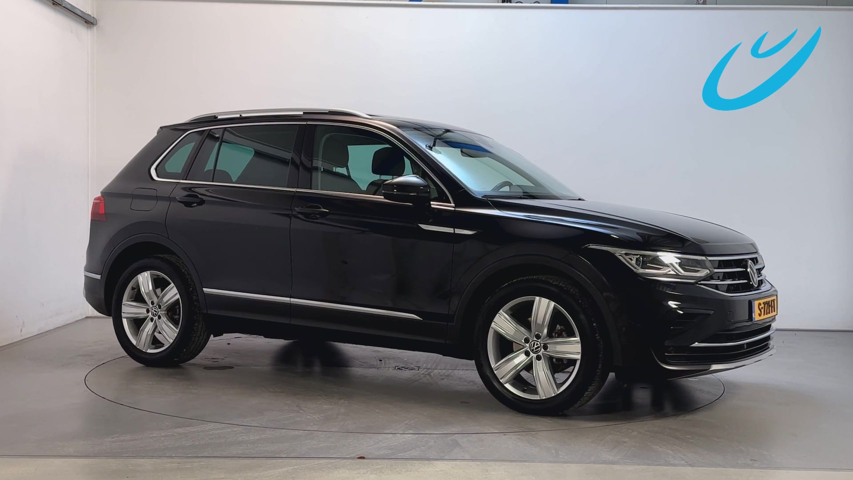 Volkswagen Tiguan - 1.5 TSI 150pk DSG Elegance Panoramadak Alcantara Stoelverwarming Camera - AutoWereld.nl