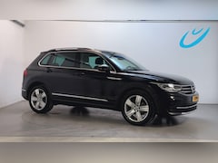Volkswagen Tiguan - 1.5 TSI 150pk DSG Elegance Panoramadak Alcantara Stoelverwarming Camera