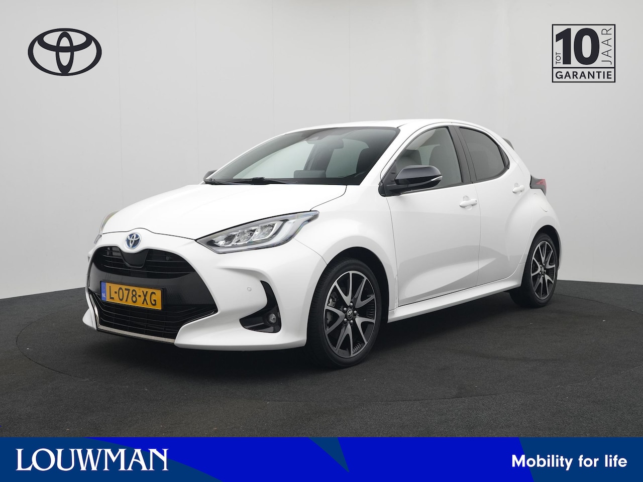 Toyota Yaris - 1.5 Hybrid Executive | Parkeersensoren V+A | Blindspot | Stoelverwarming | - AutoWereld.nl