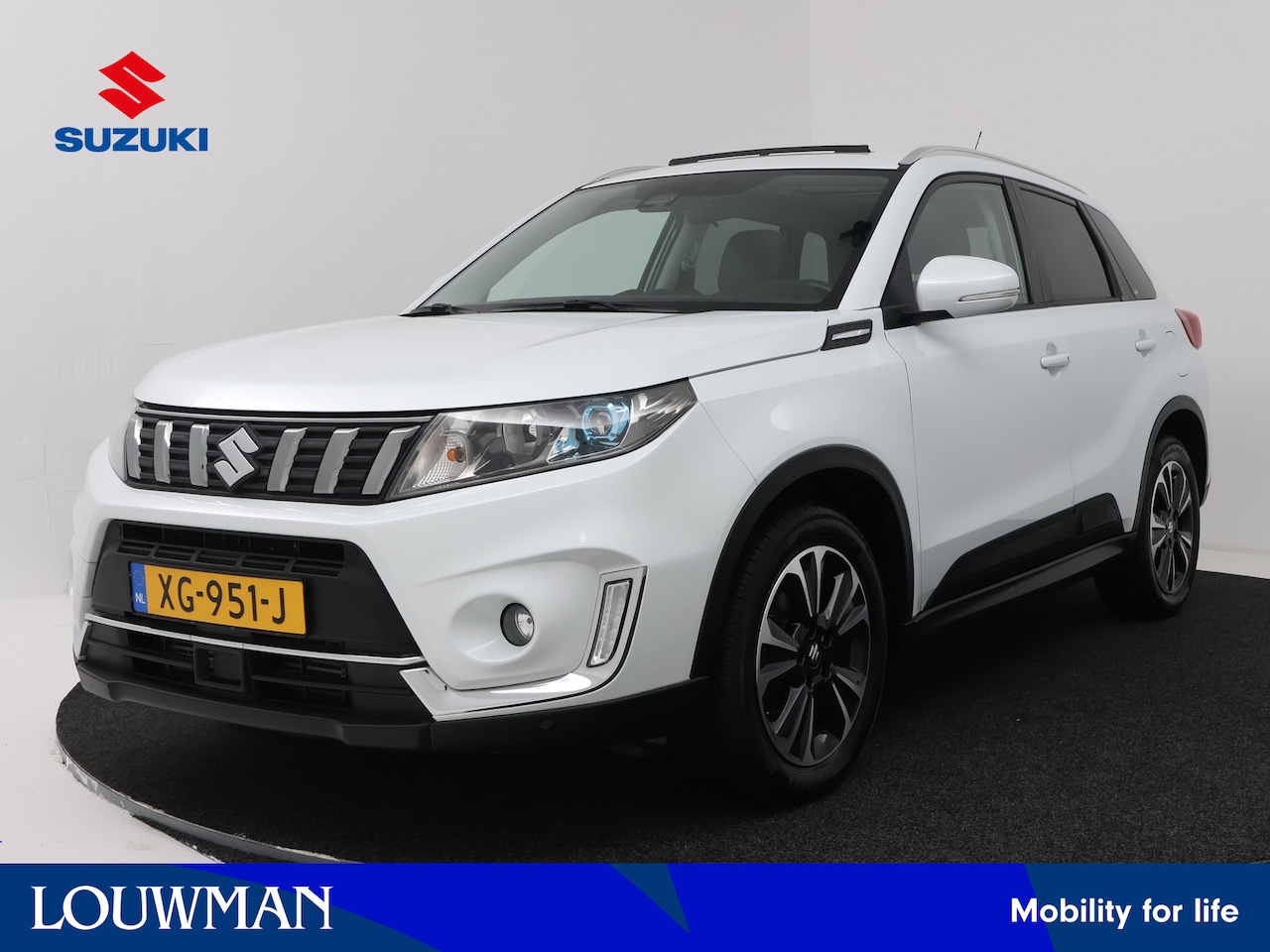 Suzuki Vitara - 1.4 Boosterjet Stijl | Afneembare trekhaak | Keyless entry | Schuif/-kanteldak - AutoWereld.nl