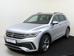 Volkswagen Tiguan - 1.4 TSI eHybrid R-Line Business | SoH 100% | Achteruitrijcamera | Matrix LED verlichting |