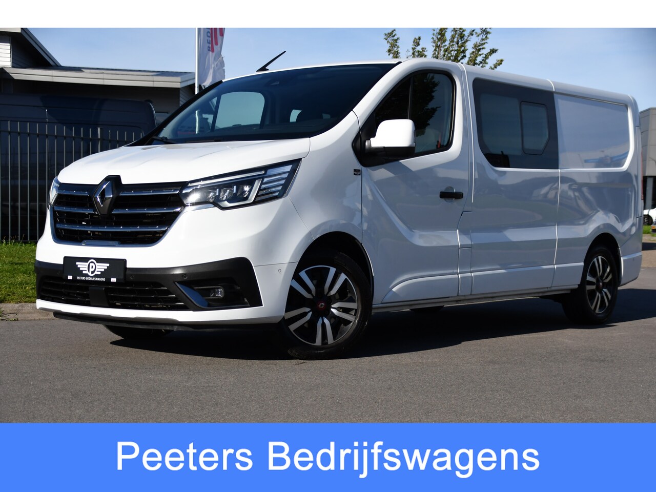 Renault Trafic - 2.0 dCi 150 T29 L2H1 DC Luxe Camera, Cruise, Carplay, LED, Clima, Mulitmedia, Automaat, Tr - AutoWereld.nl