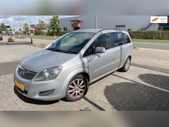 Opel Zafira - €2350, -1.6 111 years Edit. Apk 1 Jaar 10/2027 Trekhaak