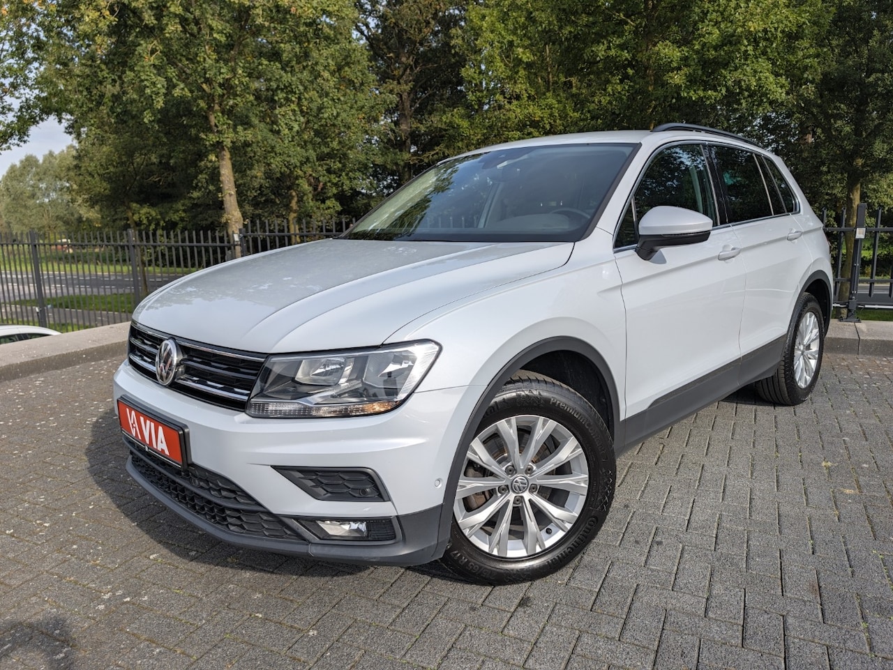 Volkswagen Tiguan - 1.4 TSI | 150PK | 4Motion | Comfortline | Trekhaak | Navi | Camera | Stoelverw. | ACC | EC - AutoWereld.nl