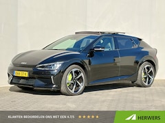 Kia EV6 - GT AWD 77.4 kWh 585 pk / SOH 100% /Fabrieksgarantie tot 4-2031 / Dealer onderhouden / Meri