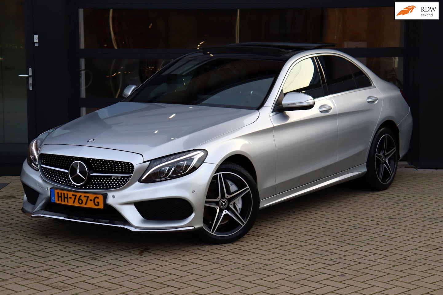 Mercedes-Benz C-klasse - 400 4MATIC AMG | Pano | Elektrische Stoelen | Burmester | Stoelverwarming | Adaptieve Crui - AutoWereld.nl