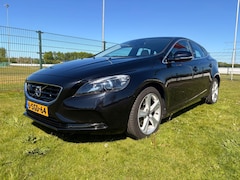 Volvo V40 - 1.6 T3 Summum