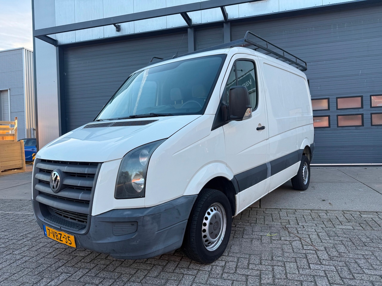 Volkswagen Crafter - 28 2.5 TDI L1H1 28 2.5 TDI L1H1 - AutoWereld.nl
