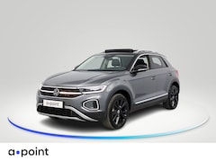 Volkswagen T-Roc - 1.5 TSI Style 150 pk Automaat (DSG) | Navigatie | Panoramadak | Parkeersensoren (Park assi