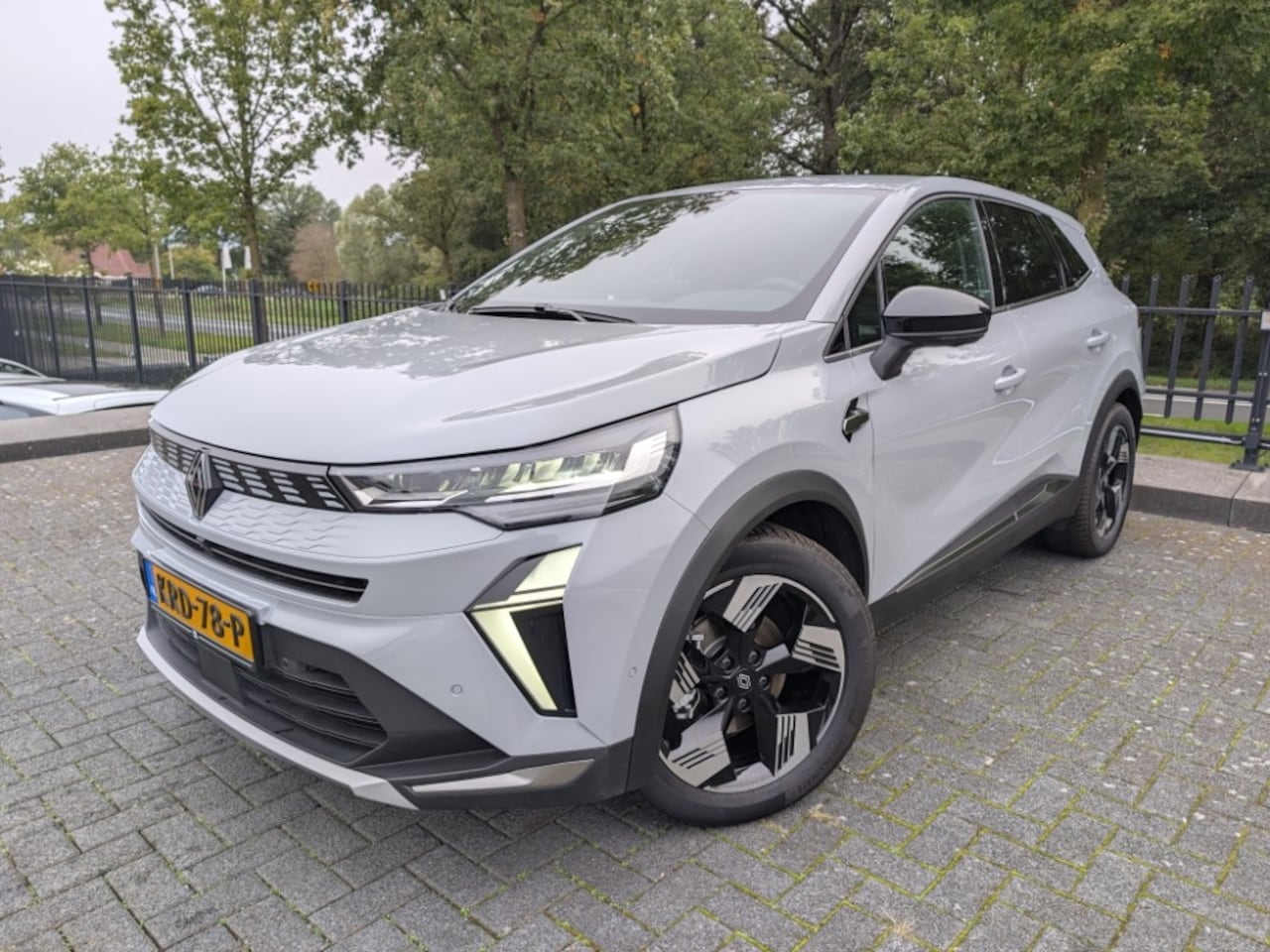 Renault Symbioz - 1.8 E-Tech full hybrid 160 iconic 1.8 E-Tech full hybrid 160 iconic - AutoWereld.nl