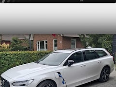 Volvo V90 - 2.0 T6 Plug-in Hybrid AWD Plus Dark | Long Range | Panoramadak | Luchtvering | Harman Kard