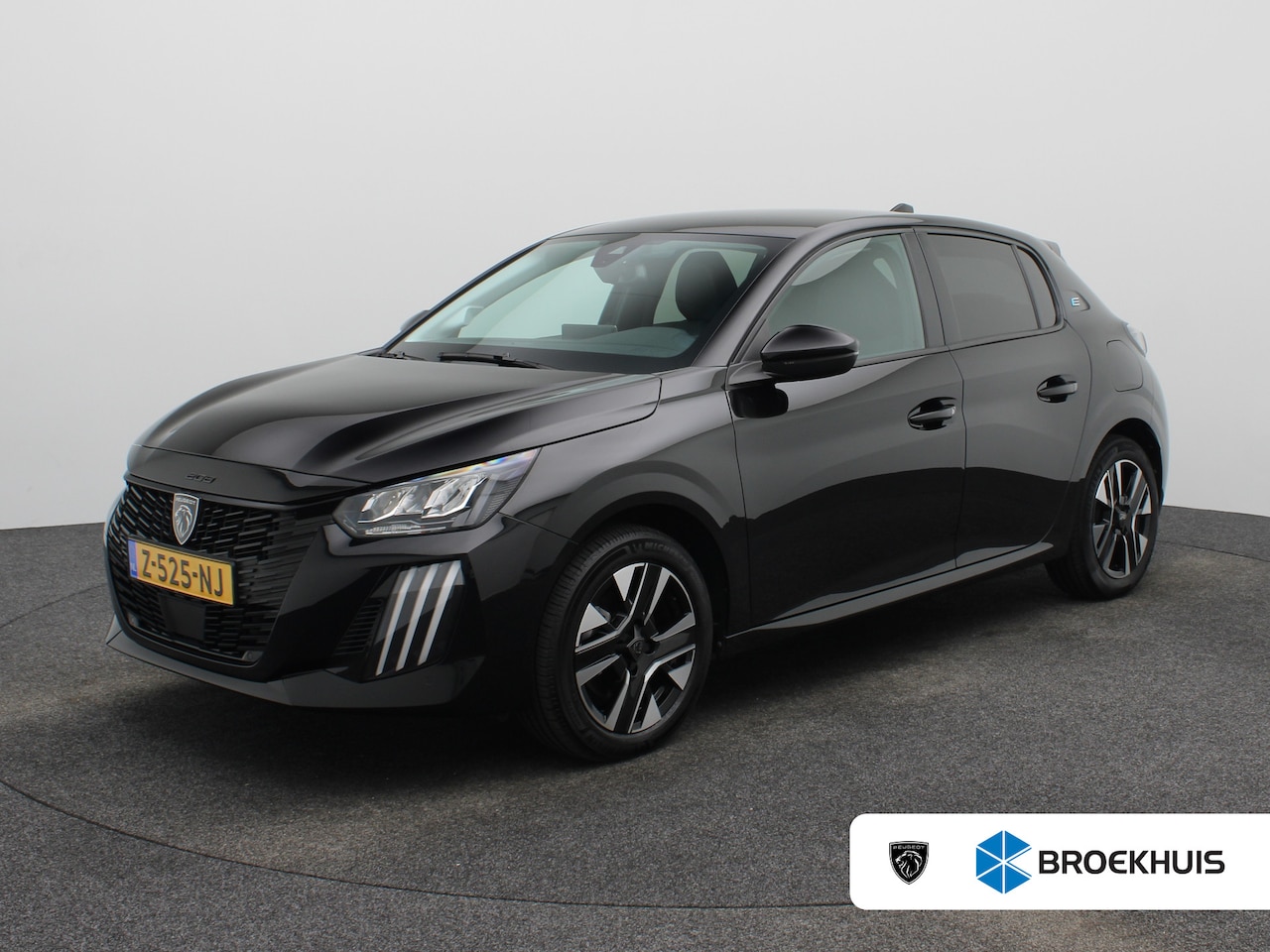 Peugeot e-208 - EV Allure 51 kWh | SOH 96% | Carplay | Adaptieve cruise | Stoelverwarming | Keyless | PDC - AutoWereld.nl