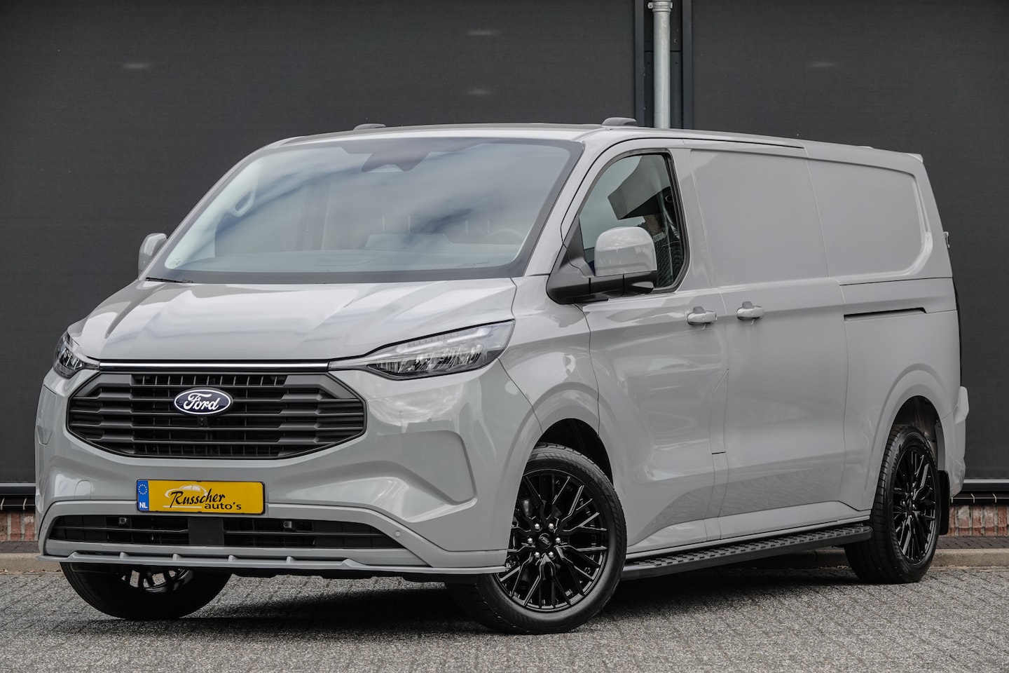 Ford Transit Custom - L2H1 2.5PHEV 233Pk Aut. | Limited | Plug-In Hybrid | 360° Camera | 2x Schuifdeur | Spoiler - AutoWereld.nl