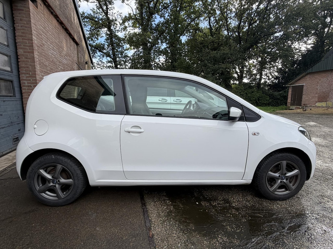 Volkswagen Up! - 1.0 high up! BlueMotion Airco/Aluminium Velgen - AutoWereld.nl
