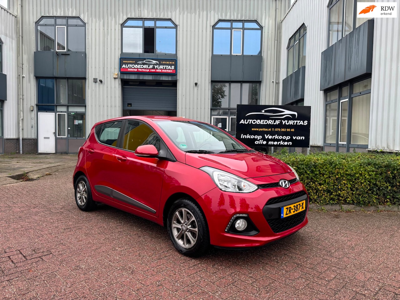 Hyundai i10 - 1.0i i-Motion Comfort AUTOMAAT!! - AutoWereld.nl
