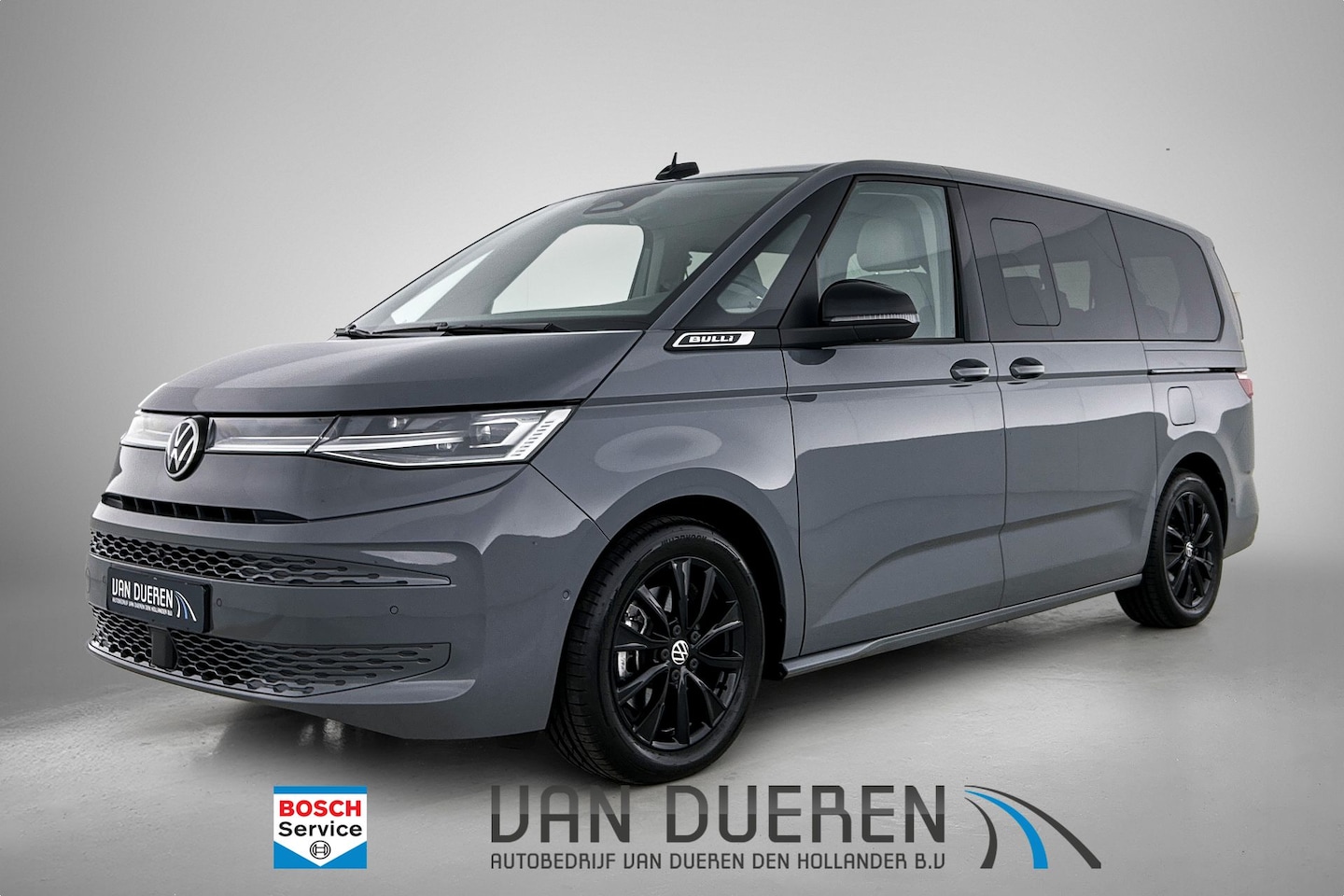 Volkswagen Multivan - 1.5 eHybrid L2 Bulli Edition 4Motion 6p. Trekhaak, H&K Audio, 2x schuifdeur, CarPlay - AutoWereld.nl