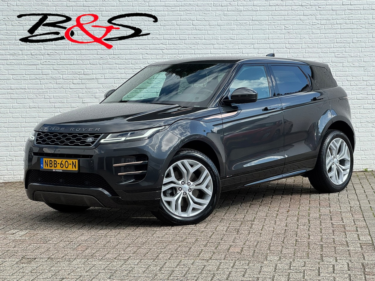 Land Rover Range Rover Evoque - 2.0 P200 AWD R-Dynamic HSE 2x Memory Carplay Camera Panorama All season banden - AutoWereld.nl