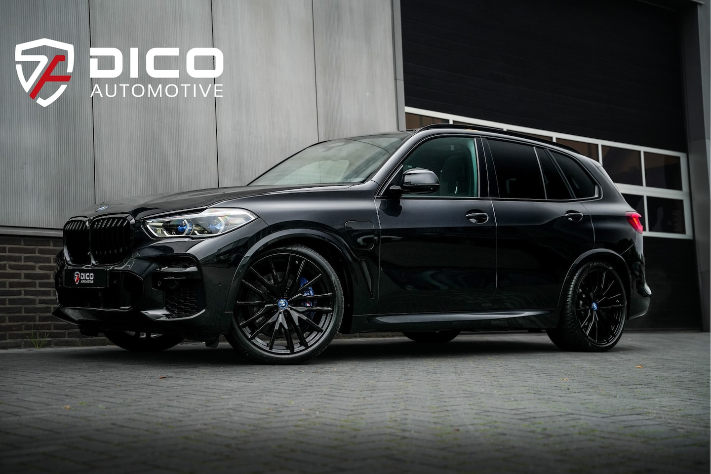 BMW X5 - xDrive45e High Executive M-Sport/ BTW-Auto/ Laser/ Pano-Dak/ Luchtvering/ 360-camera/ Head - AutoWereld.nl