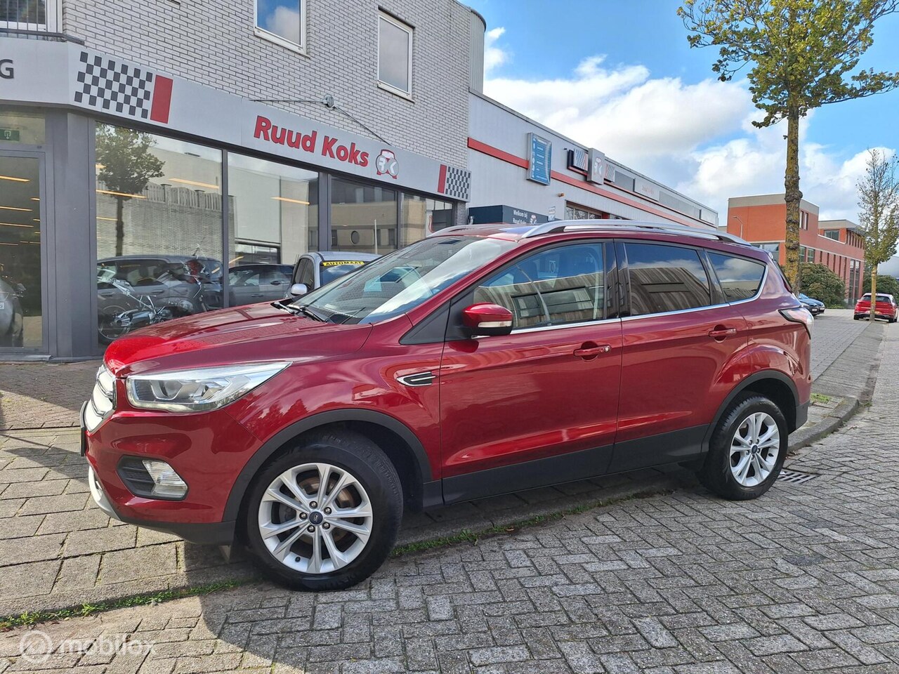 Ford Kuga - 1.5 EcoBoost Titanium 1.5 ECOBOOST TITANIUM - AutoWereld.nl