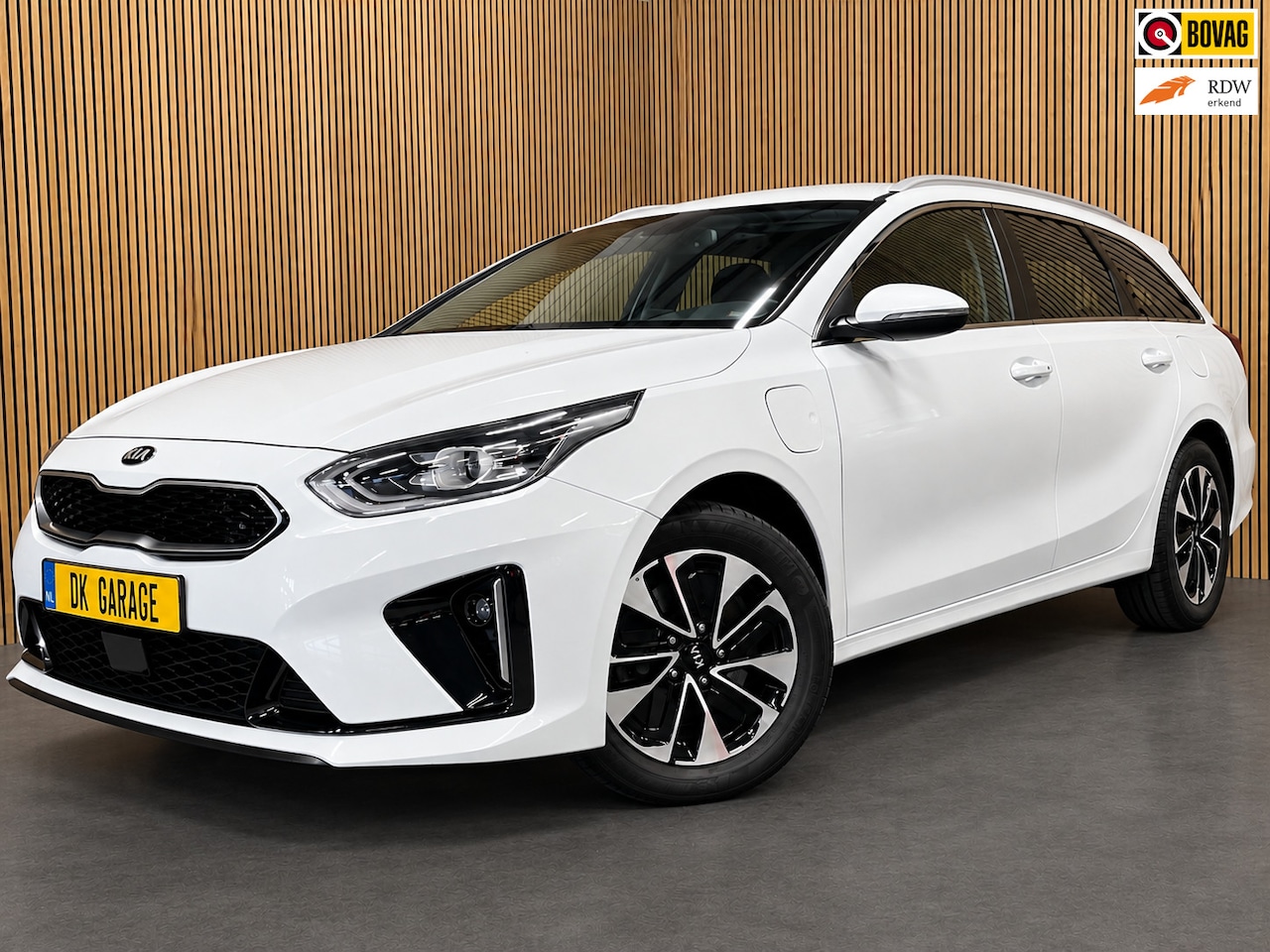 Kia Cee'd Sportswagon - Ceed 1.6 GDI PHEV DynamicLine|AFN. TREKHAAK|ACC|STOEL+STUURVERW|CARPLAY|CAMERA|CRUISE+CLIM - AutoWereld.nl