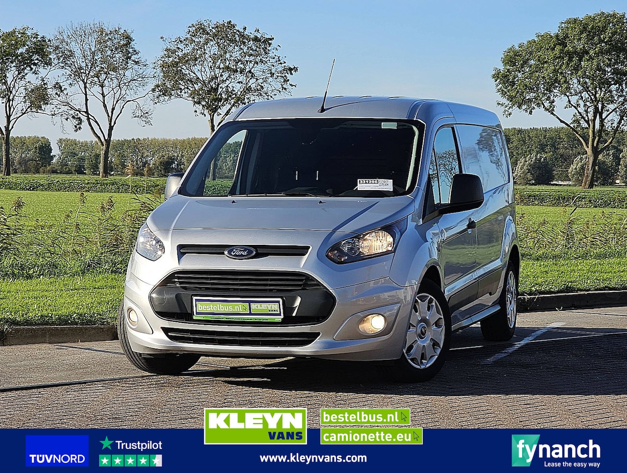 Ford Transit Connect - 1.5 lang, airco, navi, pdc, trekhaak, metallic - AutoWereld.nl